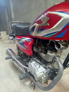 Honda 125 2022 madal geniun condition 03452620317