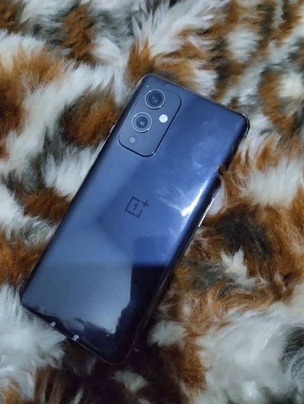 OnePlus 9 (12/256) 1