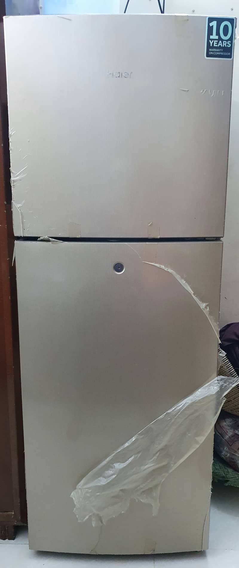 Haier Refrigerator HRF-276 0