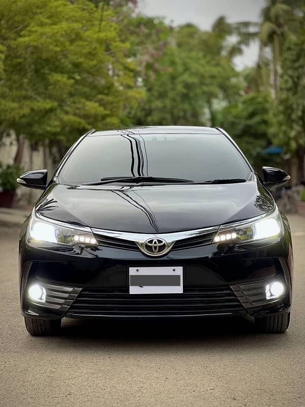 Toyota Corolla GLI 2018 Automatic 3