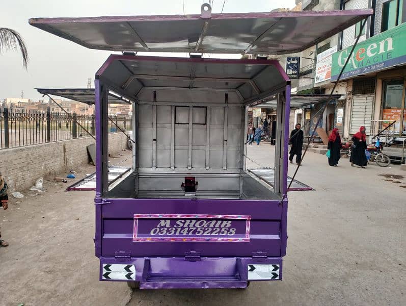 Loader and card Rickshaw for Sale 2