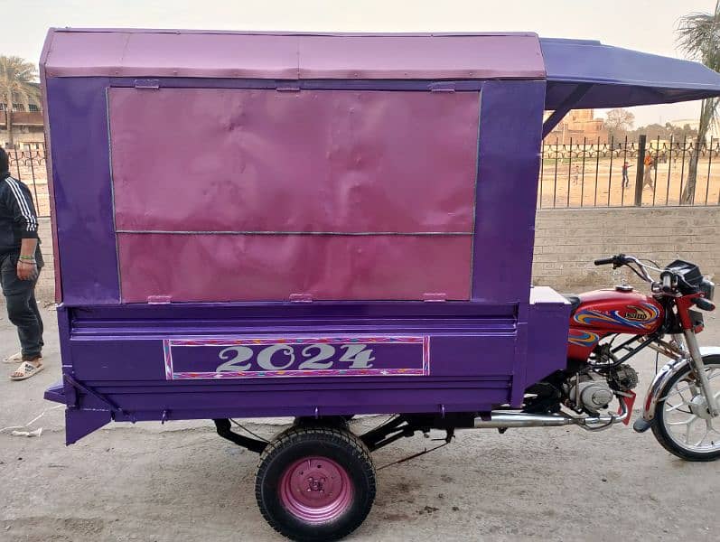 Loader and card Rickshaw for Sale 8