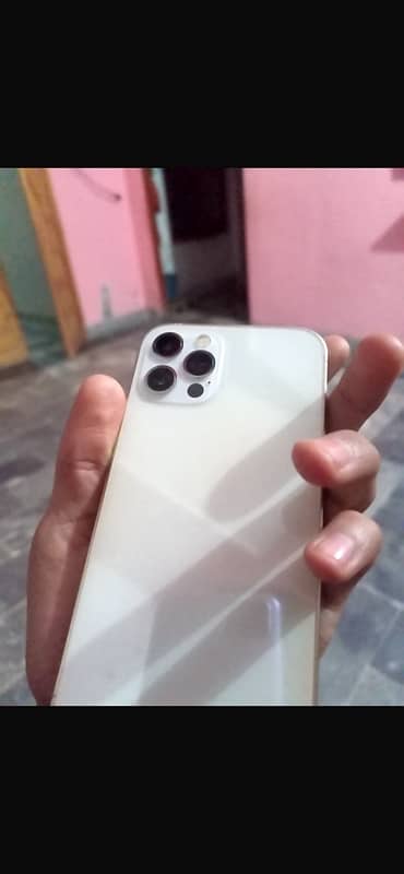 iPhone 12 pro my WhatsApp number 03178700475 4