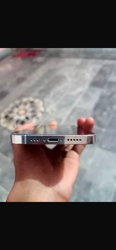 iPhone 12 pro my WhatsApp number 03178700475 6