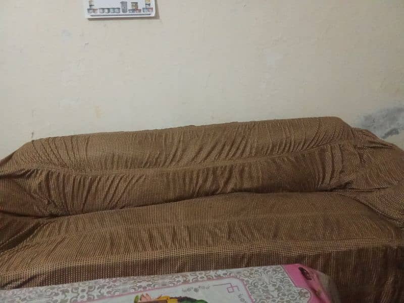 3 seater sofa 1.2. 3 0