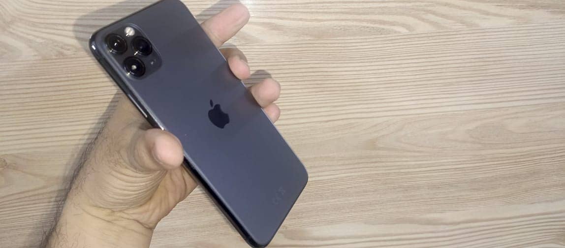 Apple iPhone 11 Pro Max 512 Water 8