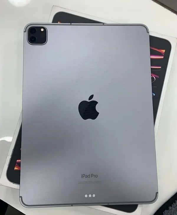 iPAD PRO M2 (11 inch) 4th Gen 8