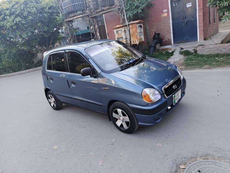 2006 Santro with power steering/power windows. Home used 1