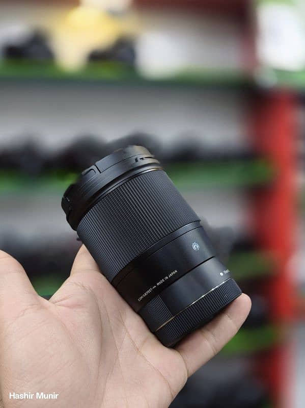 Sigma 16mm f1.4 DcDn for  M-Mount (M50 M200 etc) 1