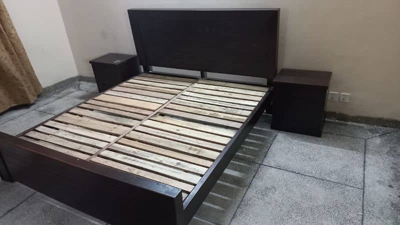 Stylish Double King Size Bed for Sale 1