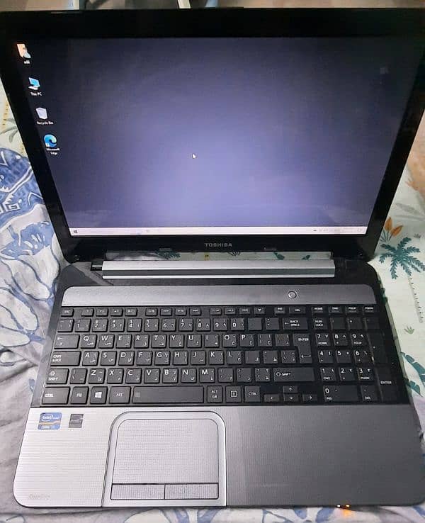 Toshiba Core i3 5th Generation 2