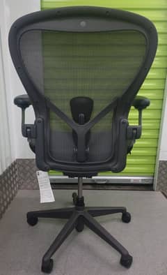 Herman Miller Aeron Fully Loaded Graphite