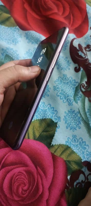 Vivo v20 with box 8/128 3