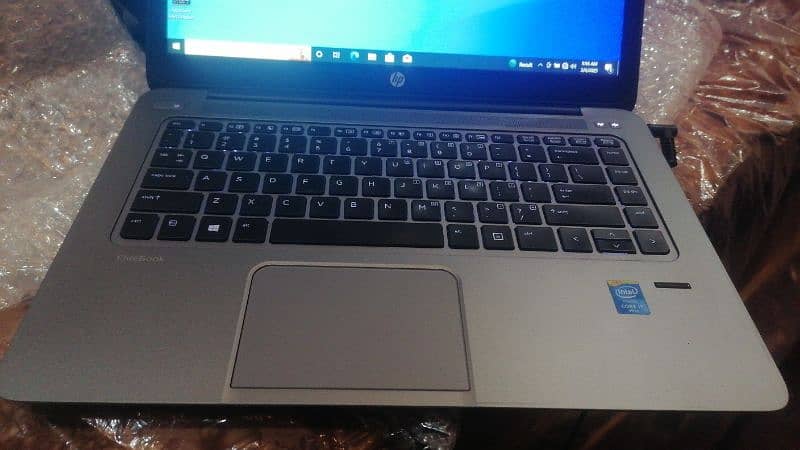 Elitebook 1040 G2  i7 5th 4 GB Ram 256GB SSD 1080 14 Inches FHD Screen 5