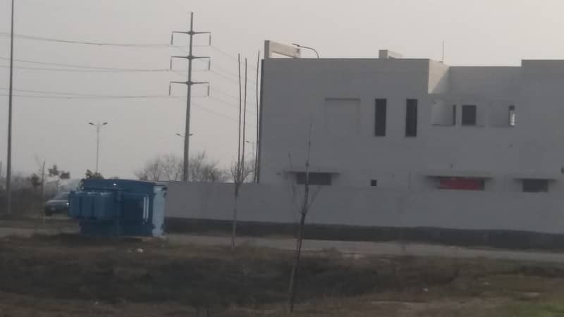 1 Kanal Plot for sale in DHA Phase 8- Z- 1, IVY Green , Lahore 1