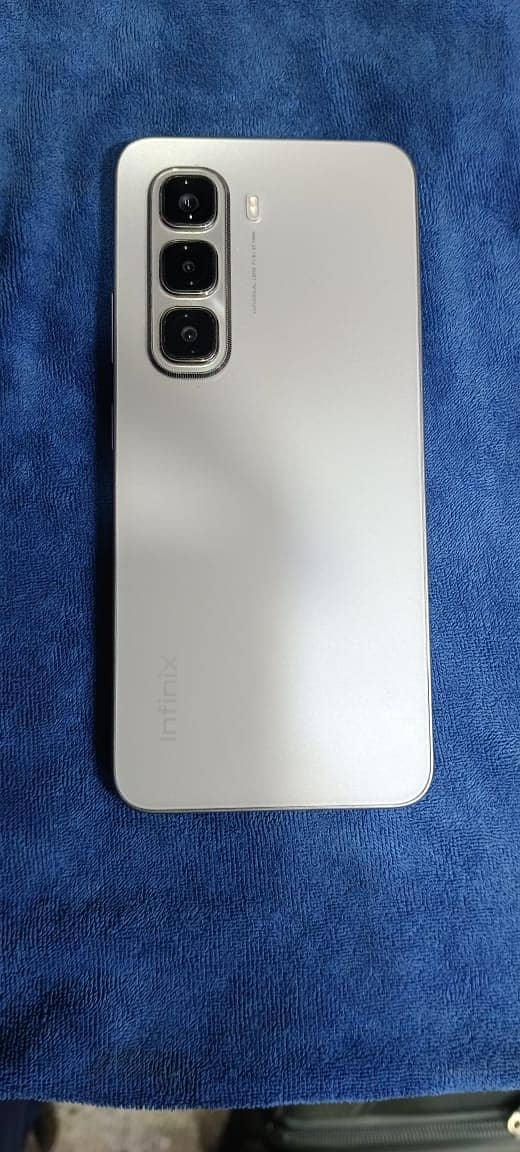 Infinix Hot 50 PRo 8GB Ram 256 Gb Rom 8 months warranty Urgent Sell 0