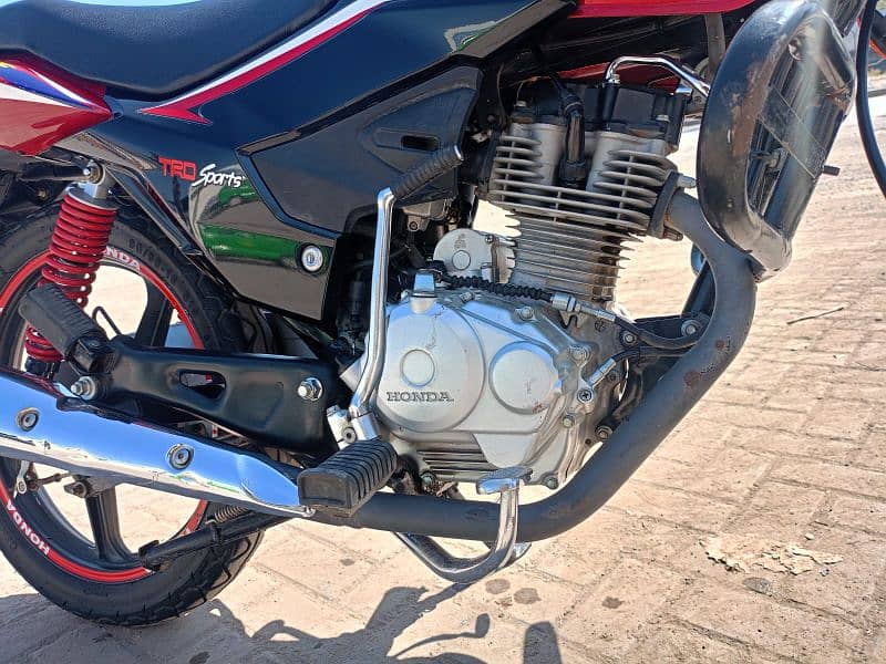 honda cb125f 7