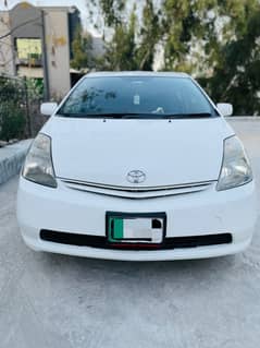 Toyota Prius Hybrid G Touring (LED)