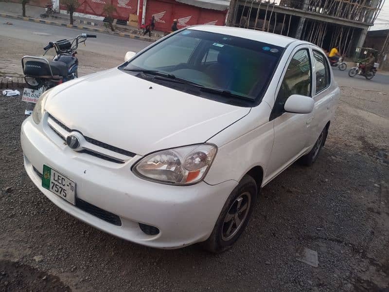 Toyota Platz 2005 1