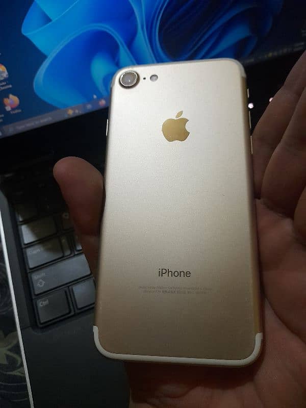 iPhone 7 128GB 1