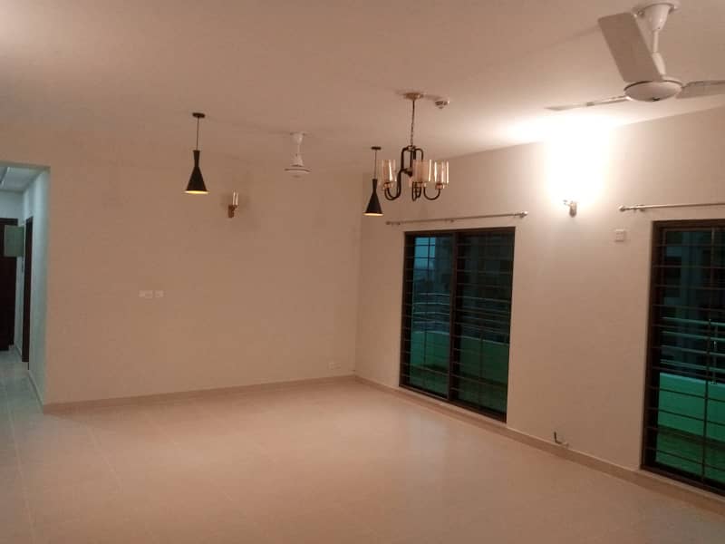 12 Marla 4 Bed New Design Flat With For Sale In Askari 11-B, Lahore 4