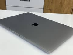 MacBook Pro 2019 ( 32 gb ram - 512 gb ssd ) 4 GB GPU