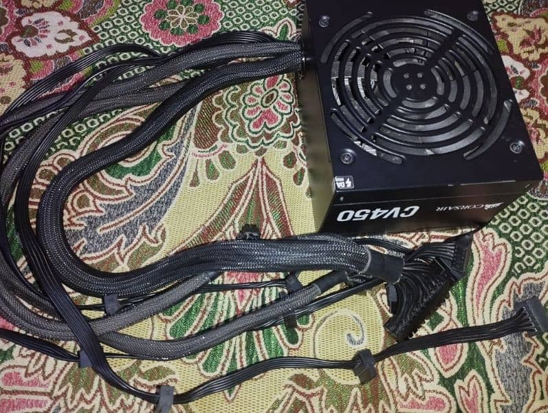 Corsair CV 450 80+plus Bronze power supply 5