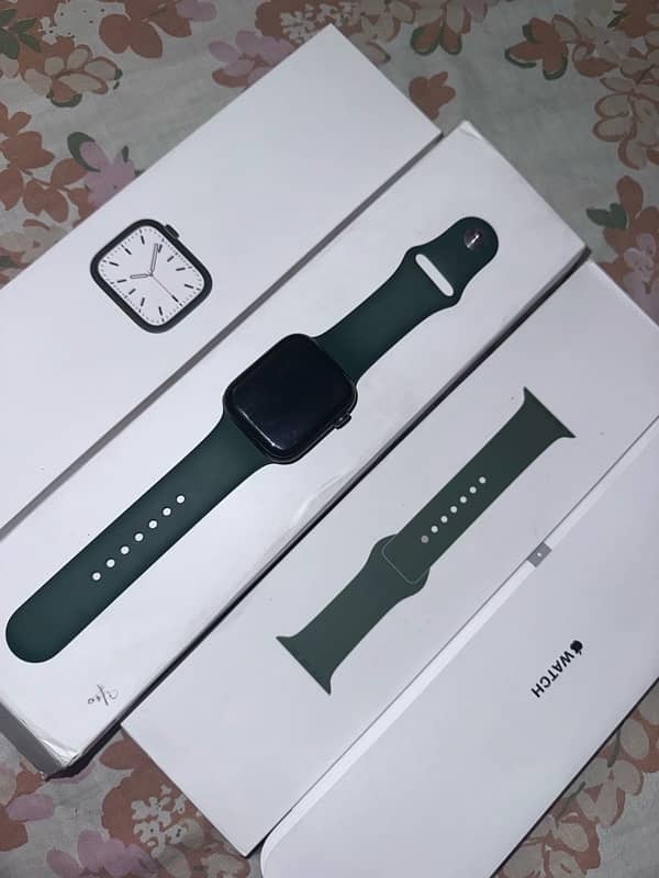 Apple watch series 7 4