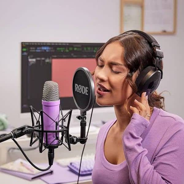 Rode NT1 Signature Series Condenser Microphone 3