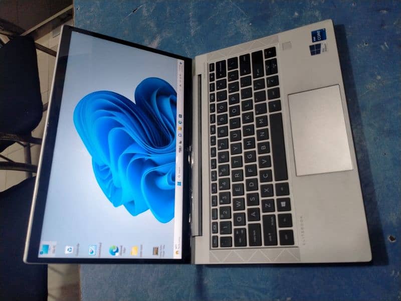 HP Elitebook 830 G7 Intel Core i7 10th Generation 1