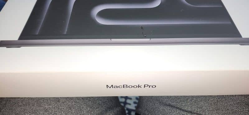 MacBook Pro 0