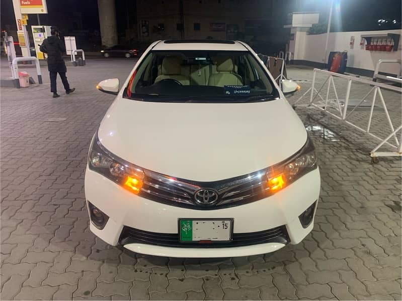 Toyota Altis Grande 2015 4