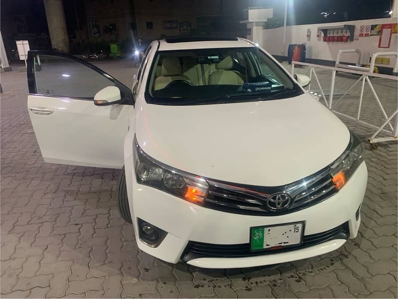 Toyota Altis Grande 2015 11