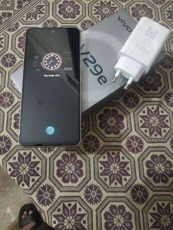 vivo v29e 5g full box set saf ha update k bad front camera nhe chal rh 2