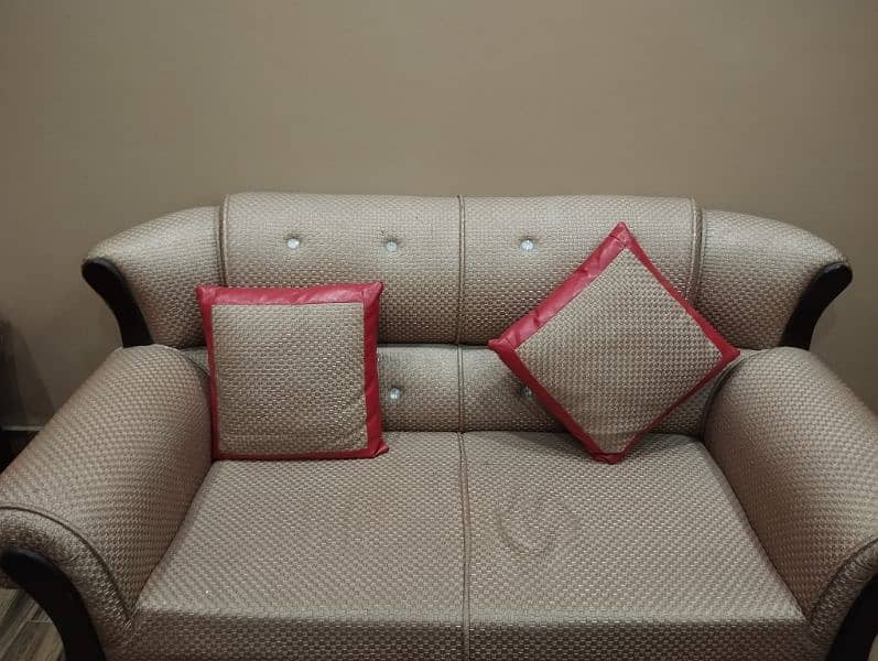 7 seater Drawing room sofa for sale 1