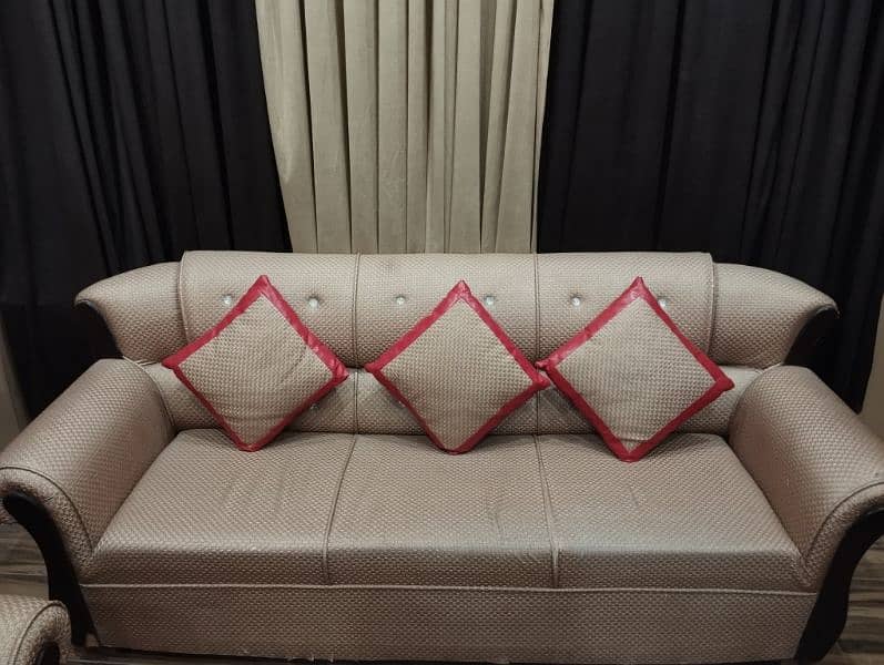 7 seater Drawing room sofa for sale 2