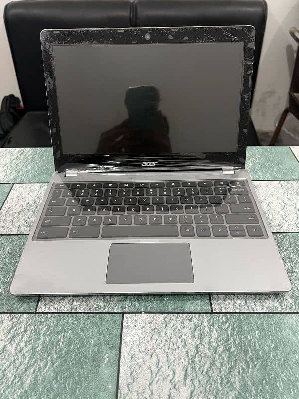 Acer slimmest laptop 5th gen 4gb/128gb sss 1