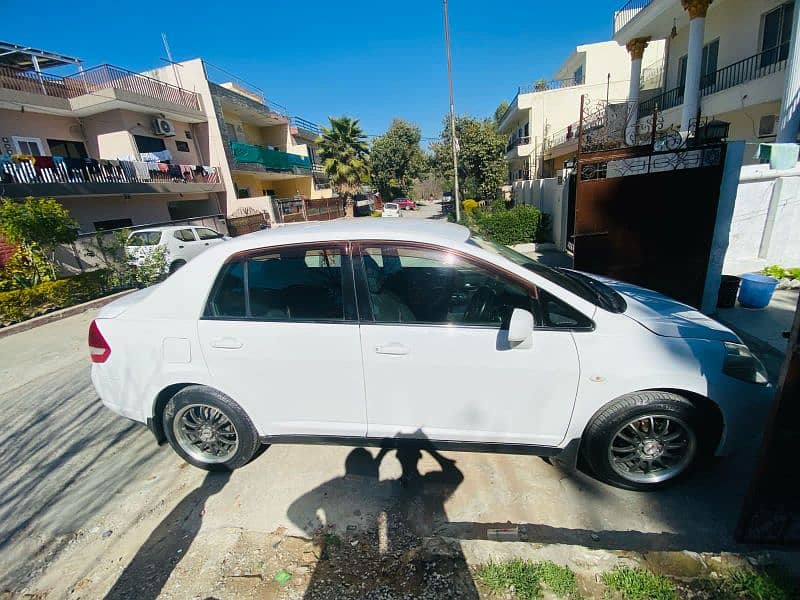 Nissan Tiida 2007 4