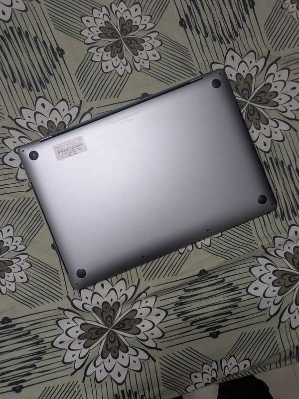 MacBook Pro 2019 16inc 6