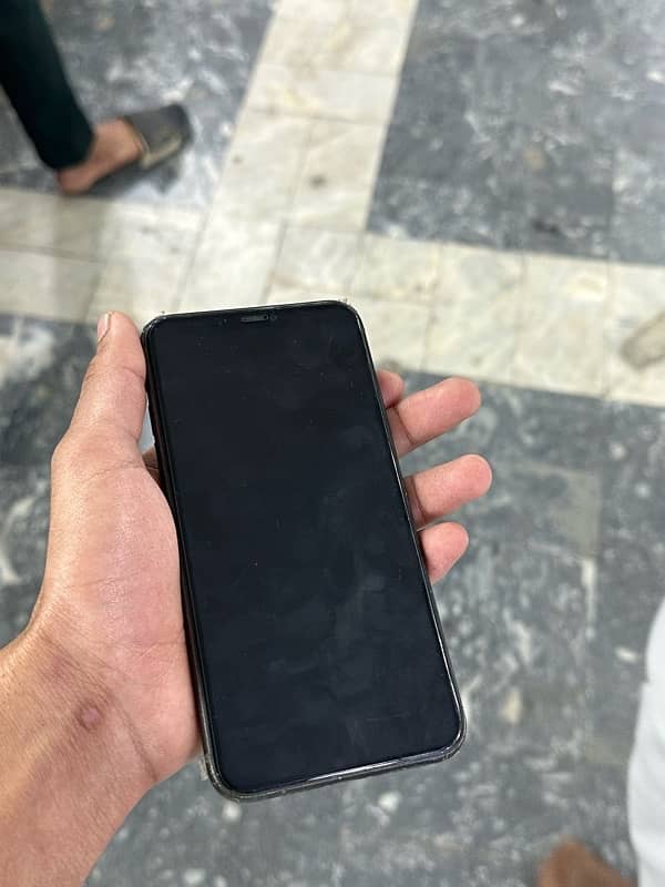 iPhone 11 pro max pta approved 256 gb 3