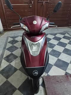 United scooty 100cc urgent for sale