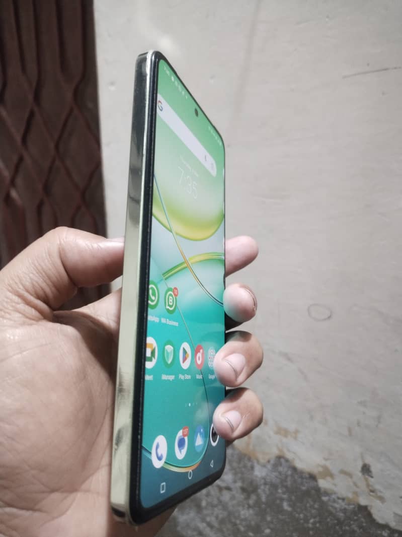 Vivo y100 8/128 with Best Condition 2