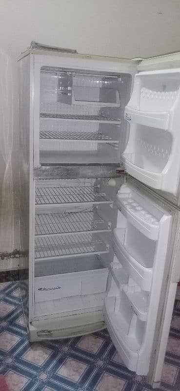 PEL Refrigerator 14 CFT 3