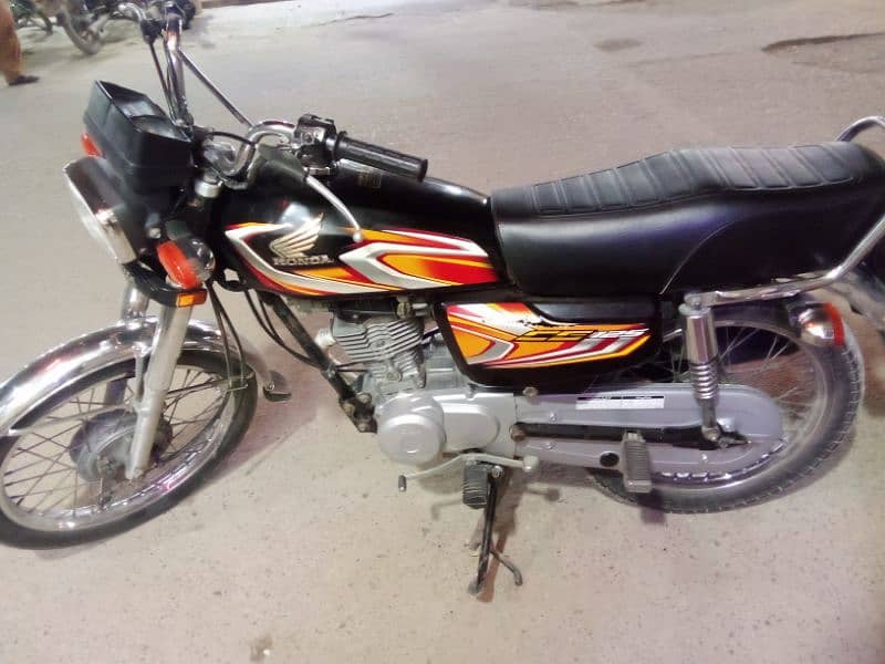 Honda 125 2022 4