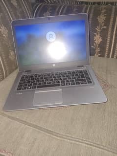 Hp Core i5 7th generation laptop 10/10 like new