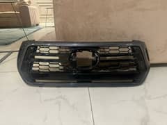 Revo 2022 Front Grill