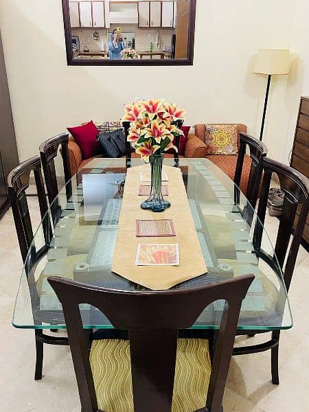 Dining table 6 seater Rs40000 4