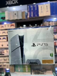 PS5 slim 1TB UK MODEL DISC edition