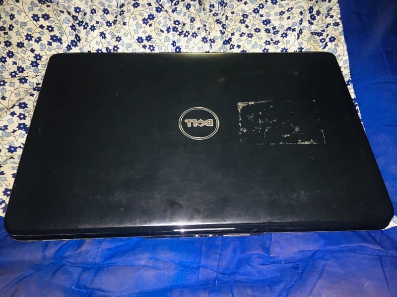 Dell Laptop 3