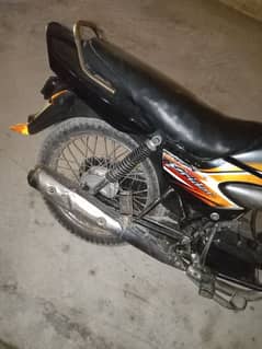 Honda parydar 100cc 03185297422